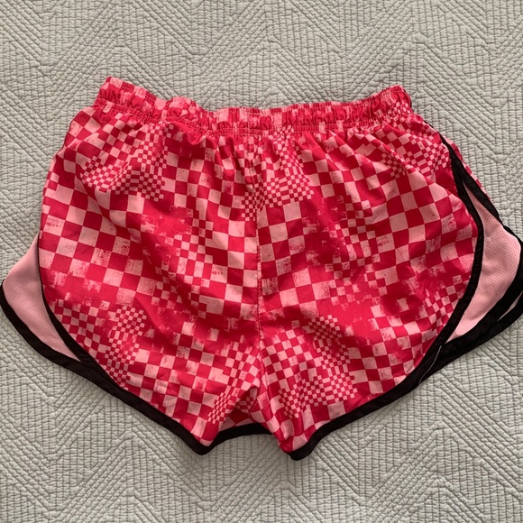 Running shorts - Picture 2 of 3